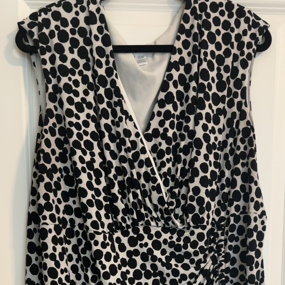 Wrap Dress Black and white